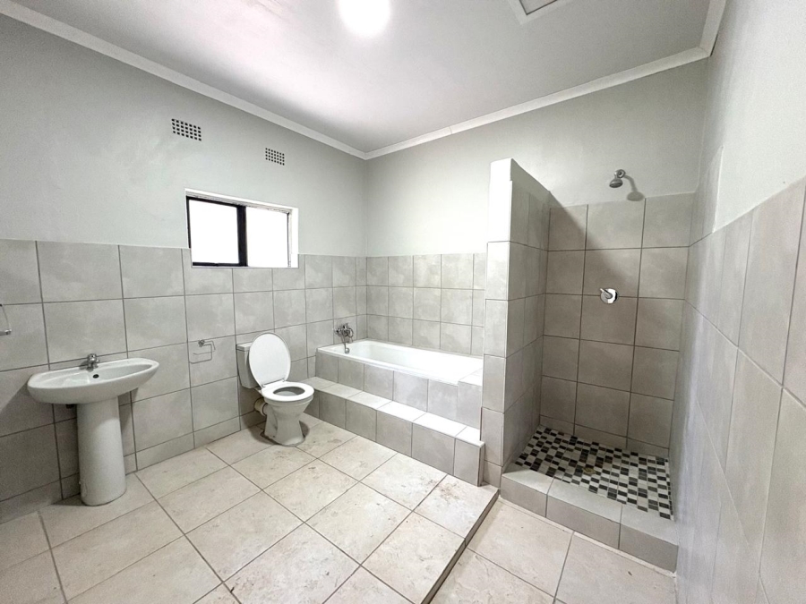 4 Bedroom Property for Sale in Doorn Free State